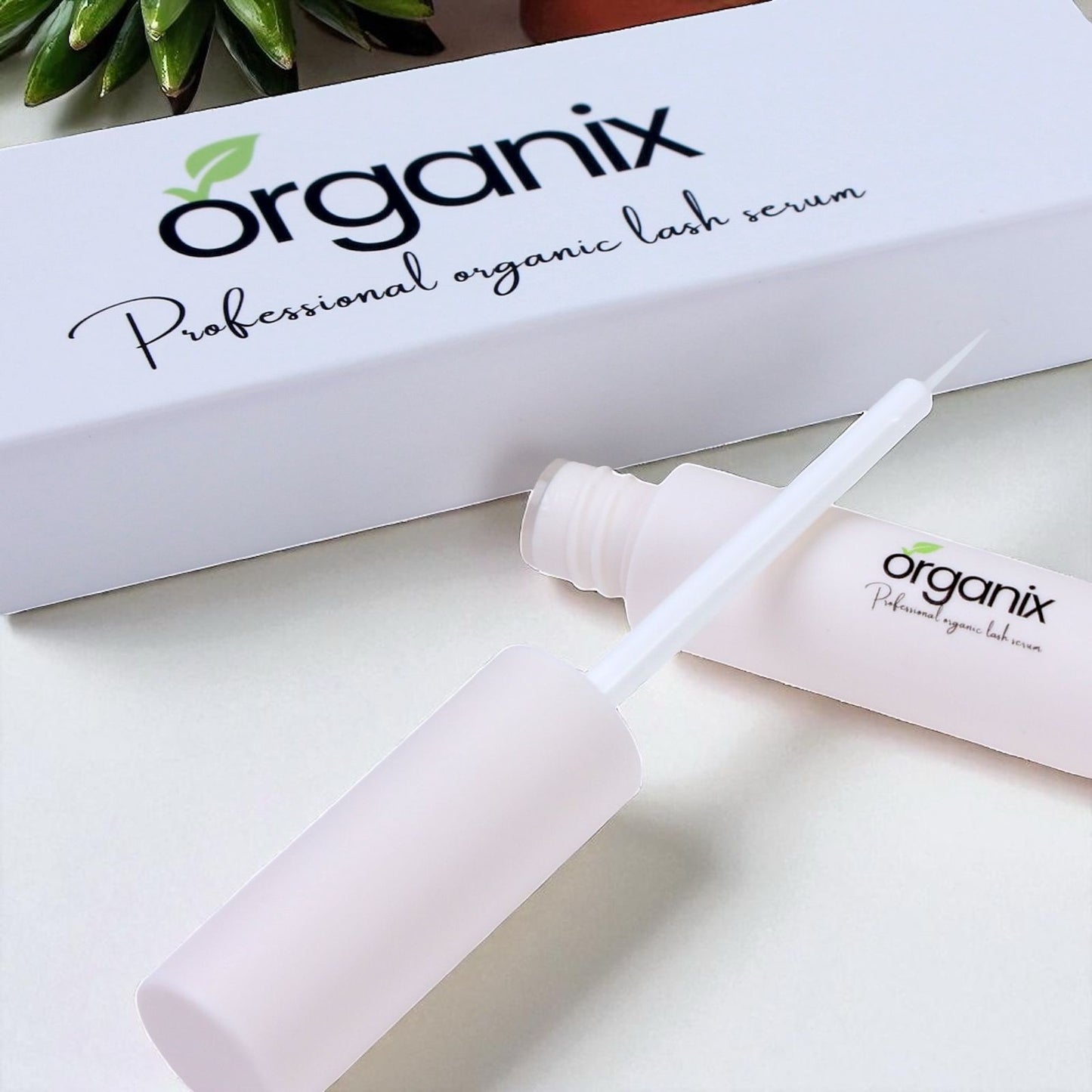 Oragnic lash growth serum